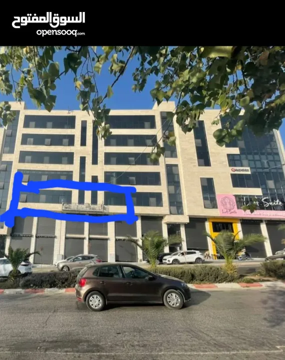 طابق تجاري للأيجار او للبيع في الطيرة الشارع الرئيسي