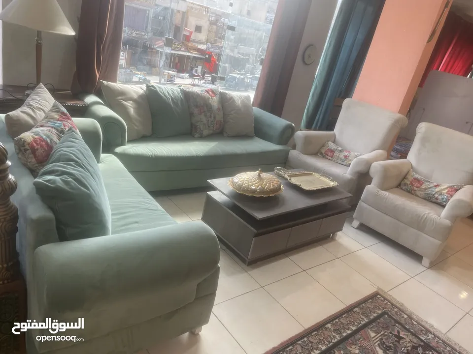 نشتري الاثاث المستعمل والاجهزه الكهربائيه والرياضيه والمكاتب والمطابخ بافضل سعر  ( معرض السمهوري )