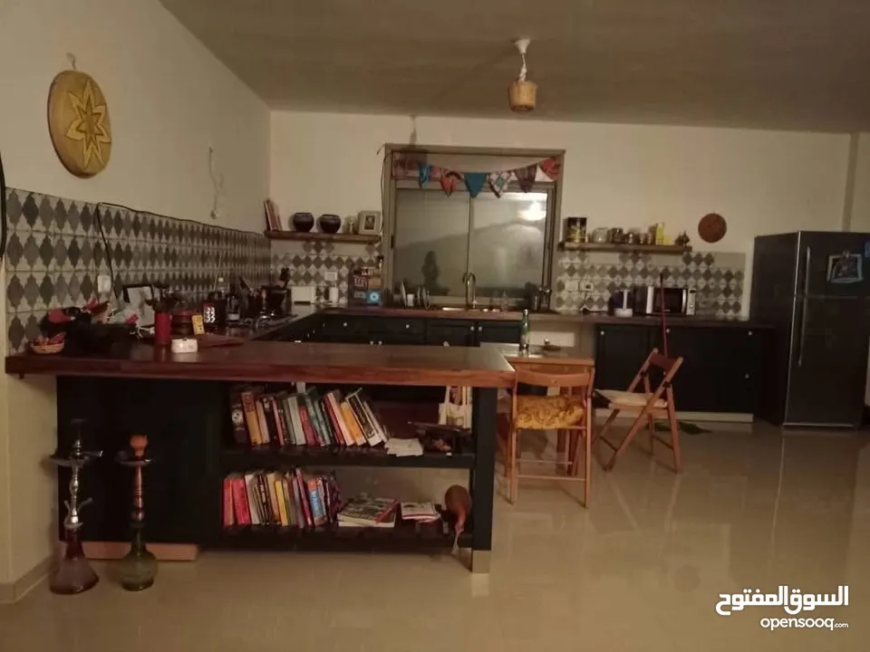 شقه مفروشه للايجار قرب  شا ع ركب ورام الله التحتا وسط رام الله