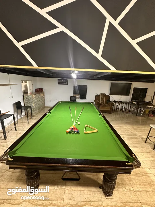طاولة بلياردو
