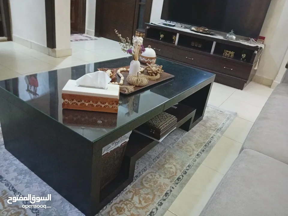 طاولة وسط  وطاولة تلفزيون خشب صولد متين لغرفة الجلوس