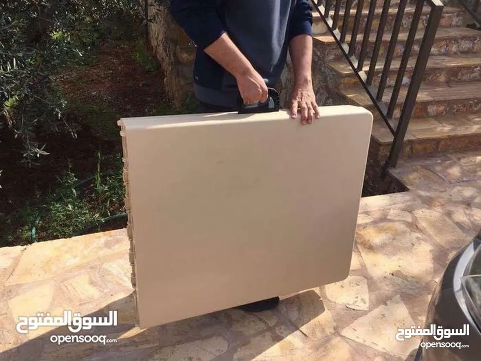 طاولات وكراسي خارجية طوي للرحل