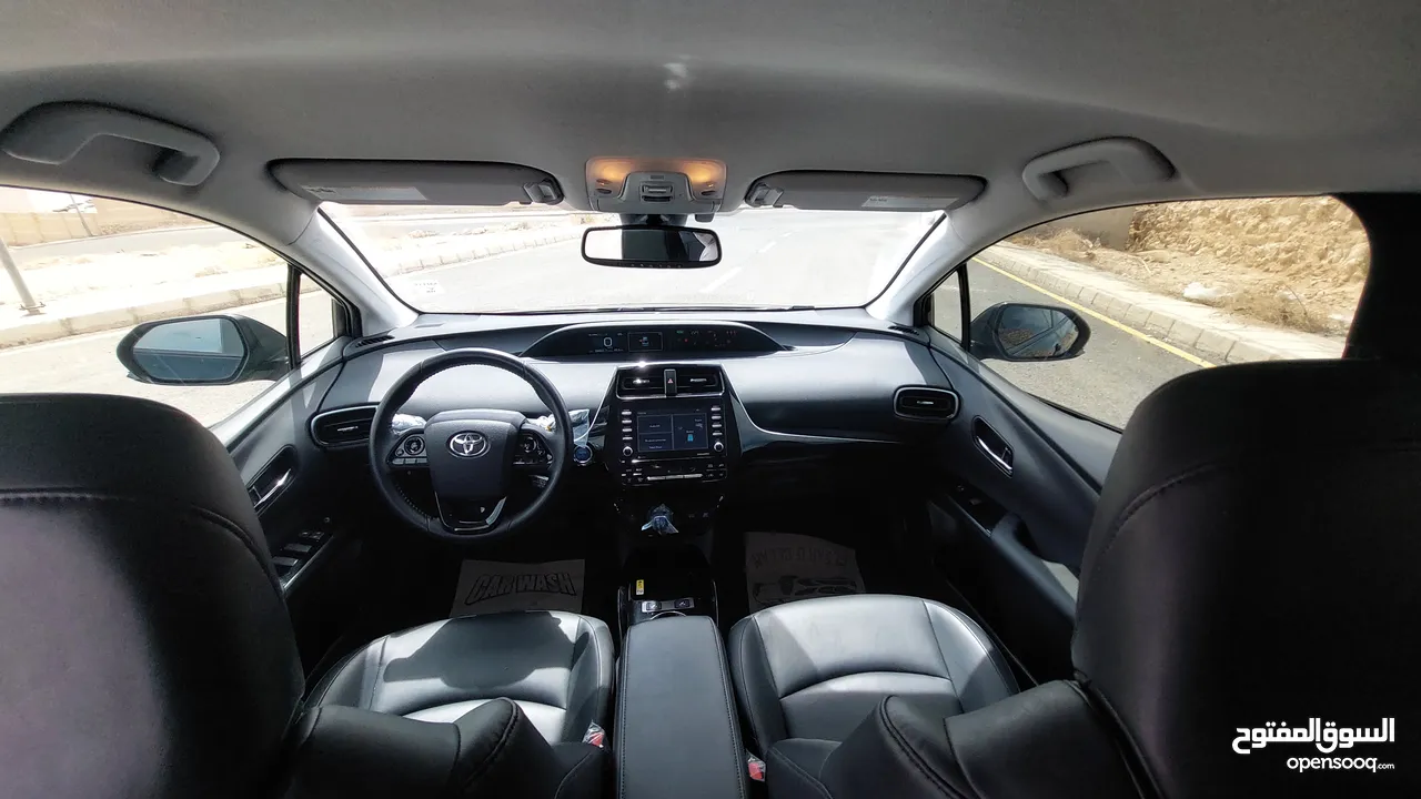تويوتا بريوس 2022 XLE فحص كامل فل ما عدا الفتحة صنف بيرسونا TOYOTA PRIUS 2022 XLE FULLY LODED