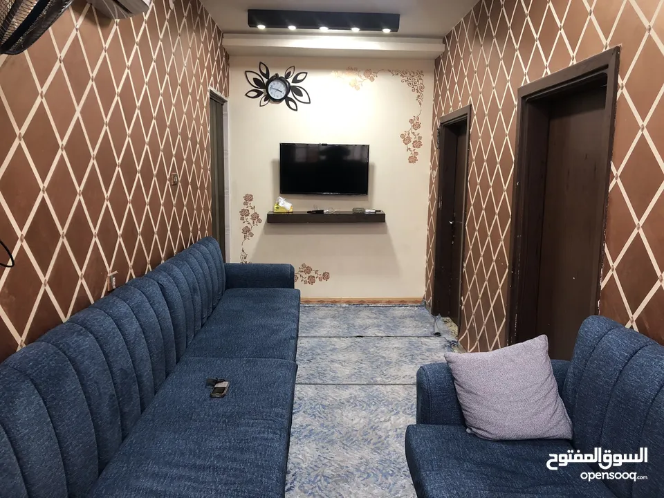 منزل مستقل (طابقين)  للبيع الزرقاء-جناعة ،مدخل منفصل لكل طابق