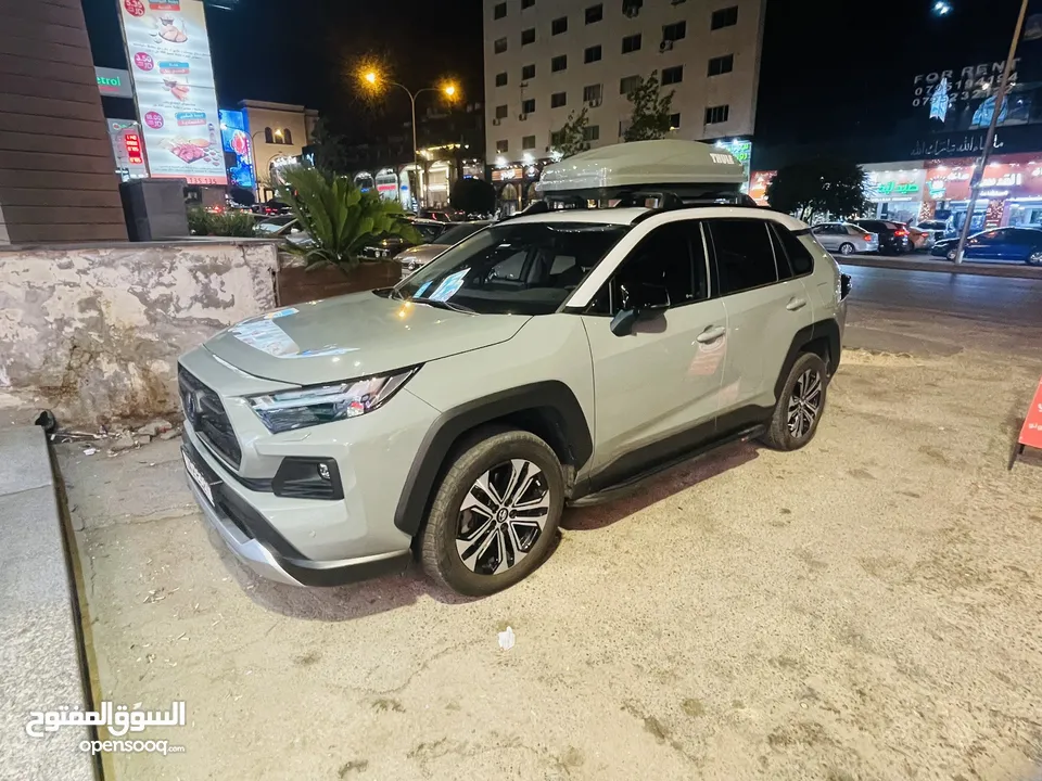 RAV4 للبيع 2022 بحالة الوكالة
