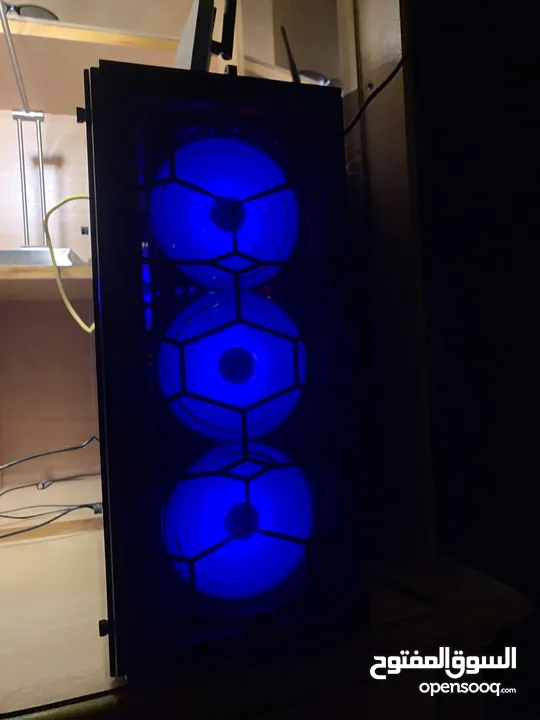 للبيع جهاز PC قوي للألعاب والبث — RTX 2070 SUPER + i7-8700