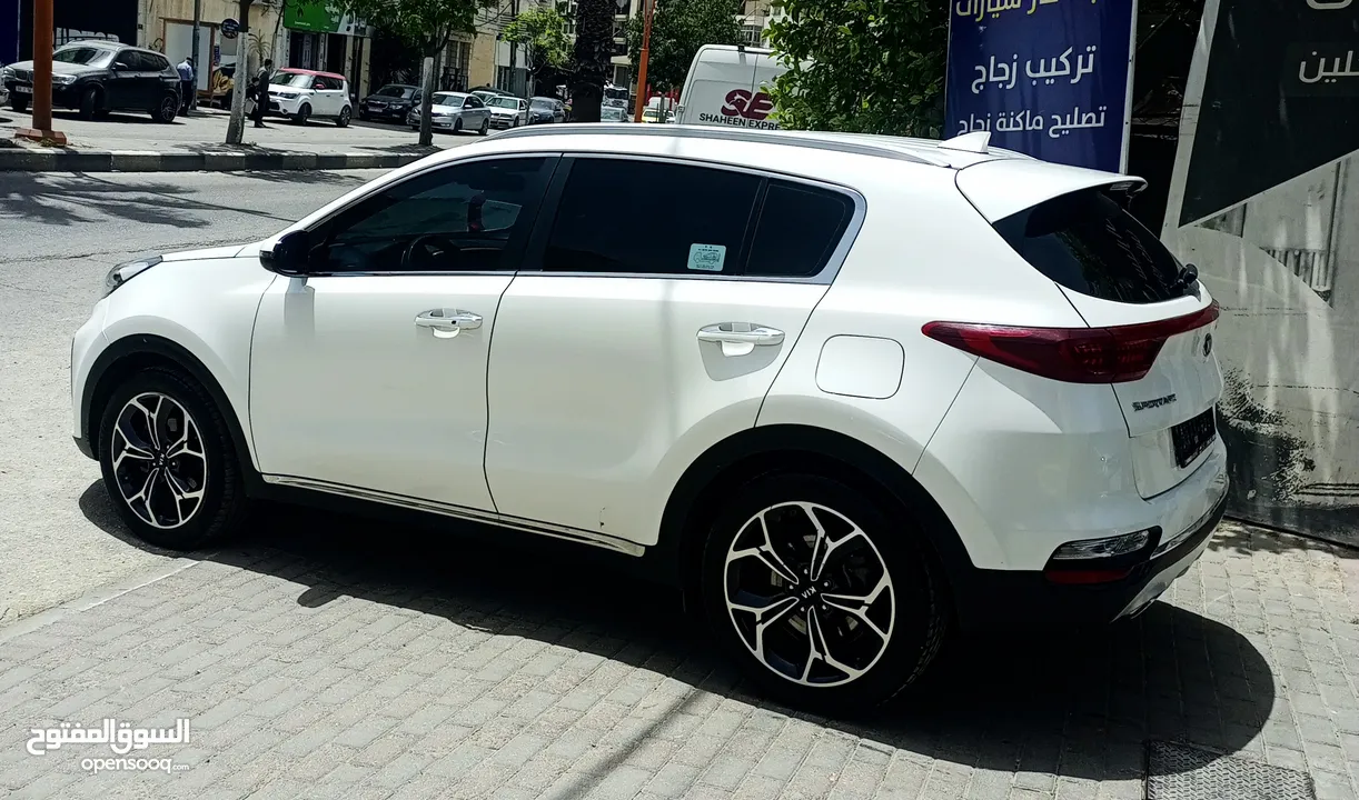 كيا سبورتاج فل مسكر عدا الفتحه كاش