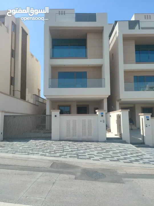 Executive class Brand New Villa at Muscat Hills, facing Golf Course.