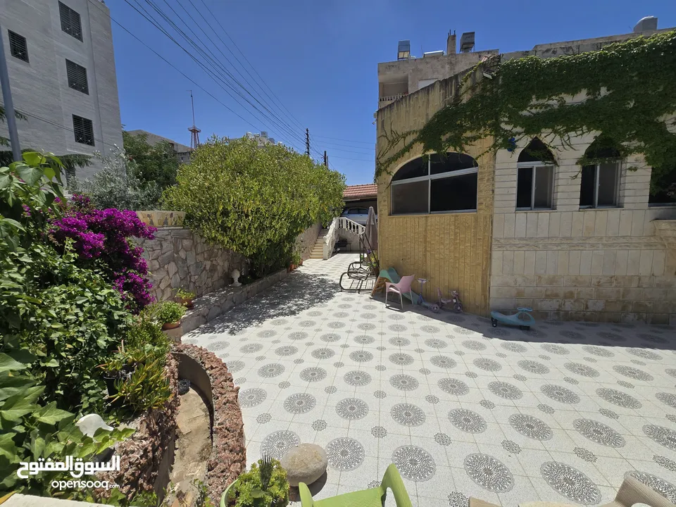 فيلا للبيع أو الاجار في منطقة الجندويل