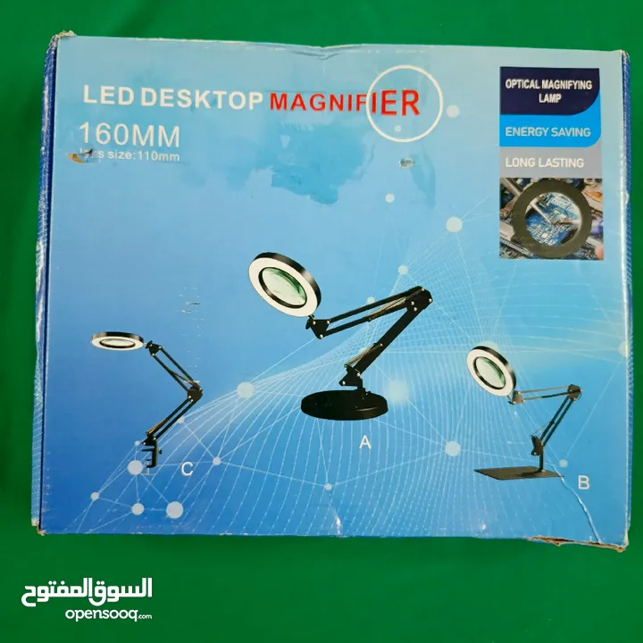 مكبرة سطح مكتب LED