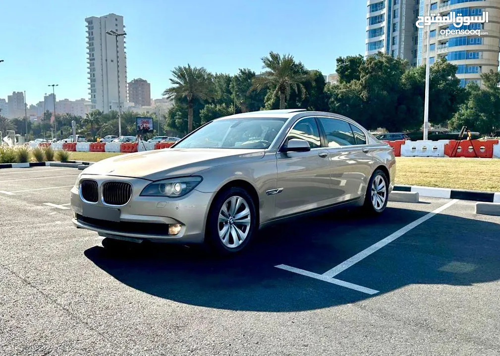 ‏BMW 730 LI 2011 العداد  130 السعر 1950