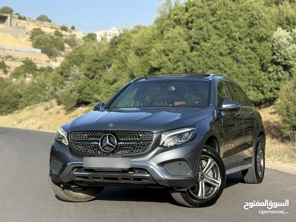 Mercedes Benz GLC 350e 2019 Hybrid PlugIn   بسعر مغري جدا فحص كامل فل كامل اعلى صنف