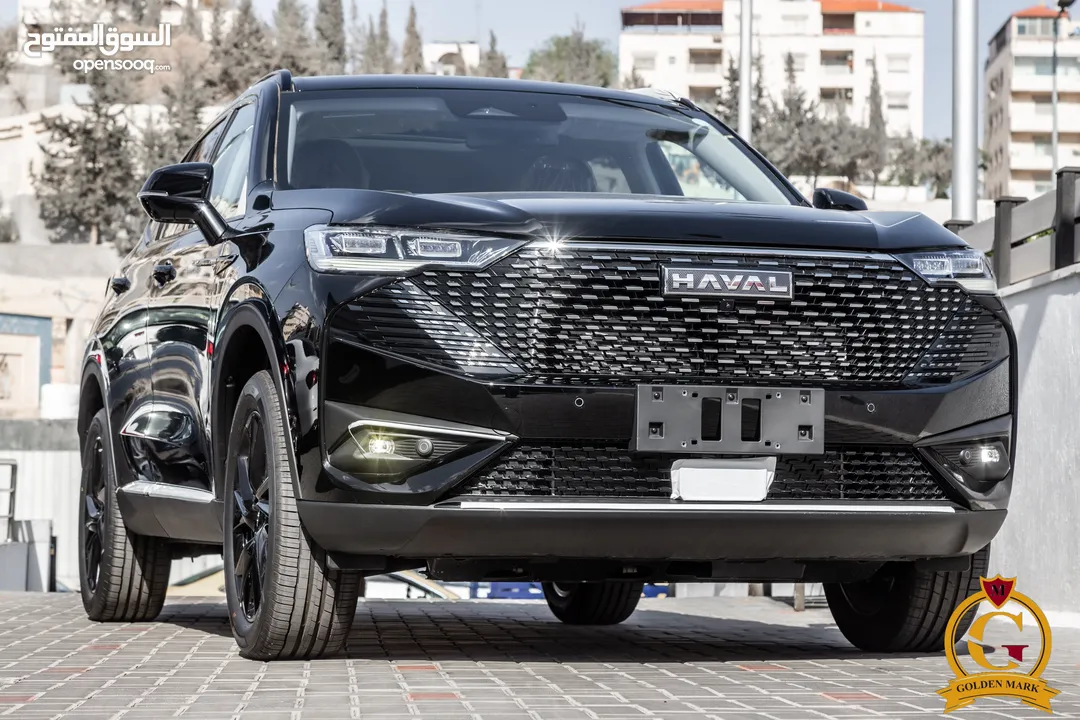 الان لدى شركة العلامة الذهبية لتجارة السيارات   Gwm Haval Hev H6 2025