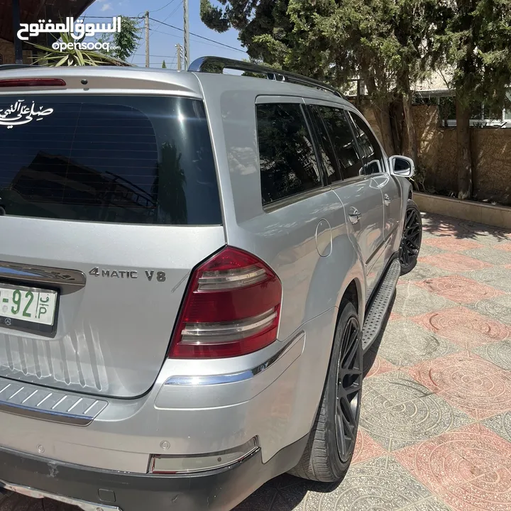 للبيع جب مرسيدس GL550 موديل 2009 سبع ركاب