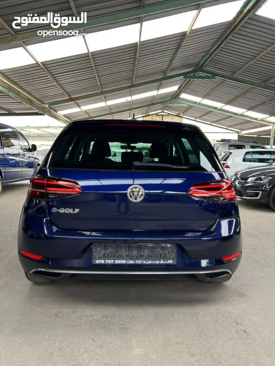 فولكسفاجن اي جولف وارد المانيا وليس الصين موديل 2019 لون كحلي ميتلك VW E-golf