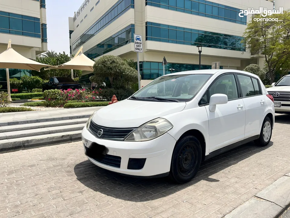 Nissan Tiida 2012 Hatchback