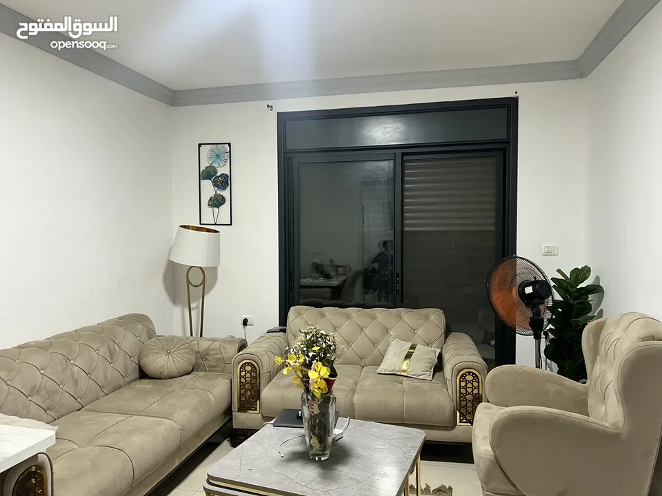 اثاث بيت كامل بحاله ممتازه