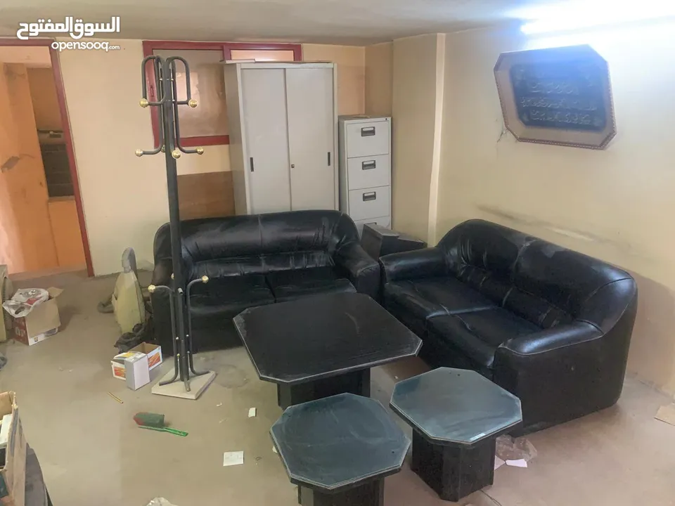 أثاث مكتبي