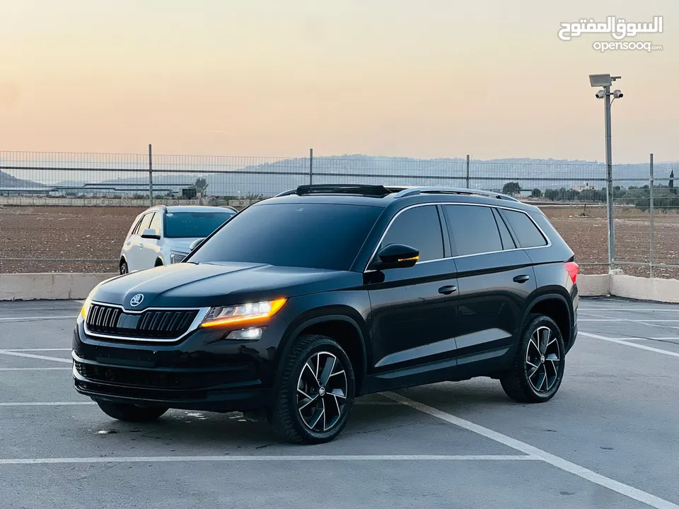 سكودا كودياك  فل الفل فتحة سقف بانوراما 190 حصان  4x4- /2020  دفع رباعي عداد قليل 30000