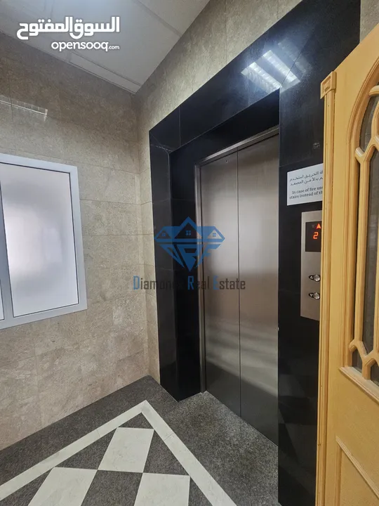 #REF1112    370sqm Showroom on ground floor available for rent in Ruwi