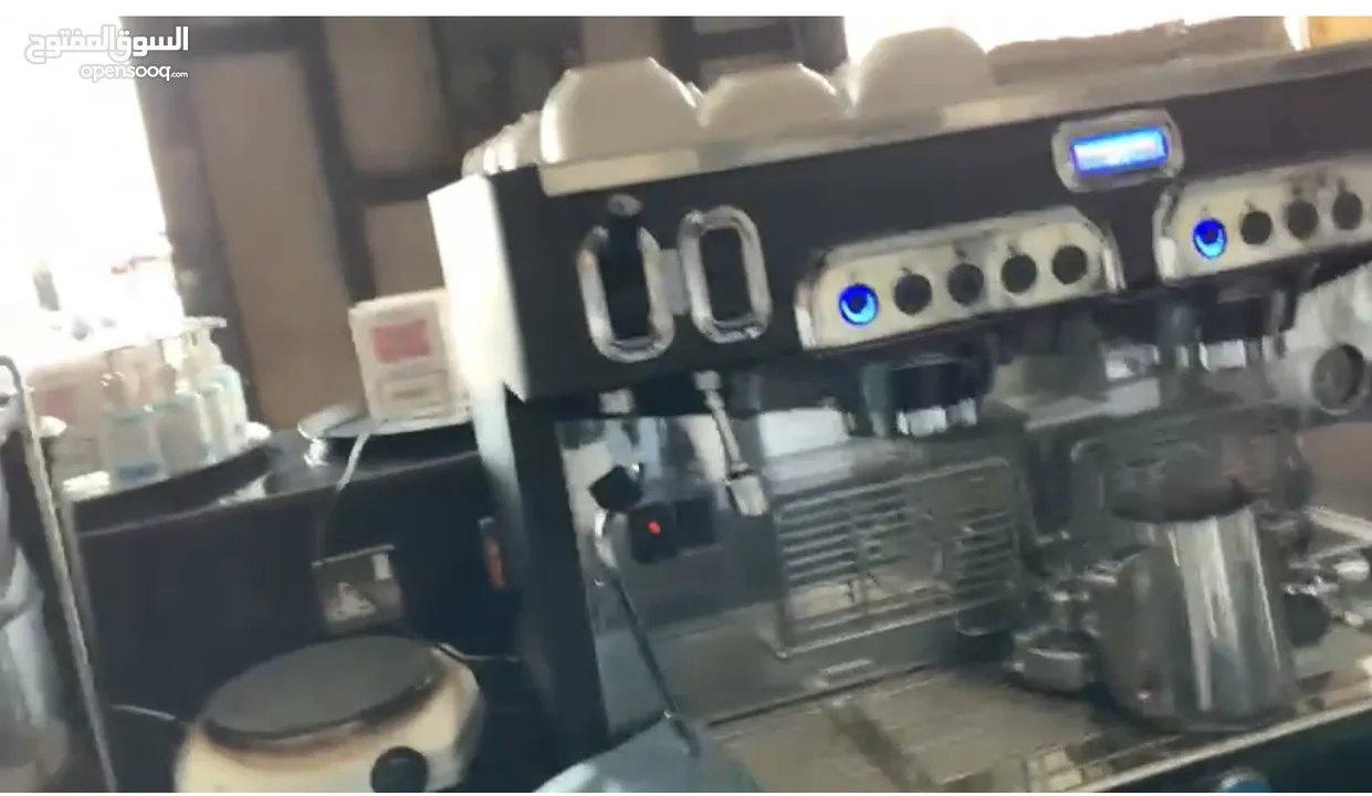 للبيع ماكينة قهوة Carimali صنع ايطالي مستعمل بحالة ممتازة