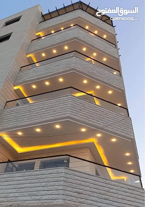 اعمال زجاج وسكريت