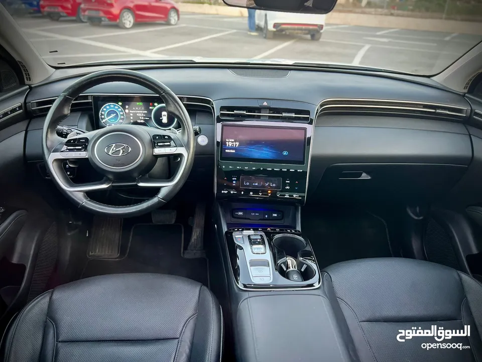 هونداي توسان/2022 Plug In فل الفل فتحة سقف بانوراما  4x4 ///271Hp   ( Haybrid) 1600cc