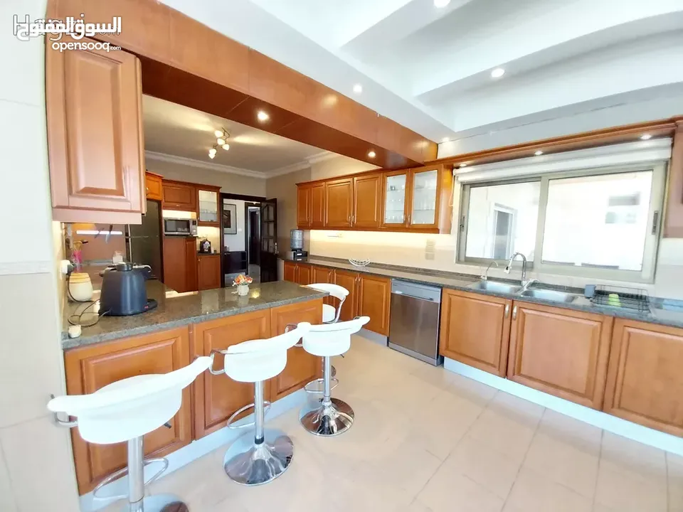 شقة للبيع في عبدون  ( Property ID : 33996 )