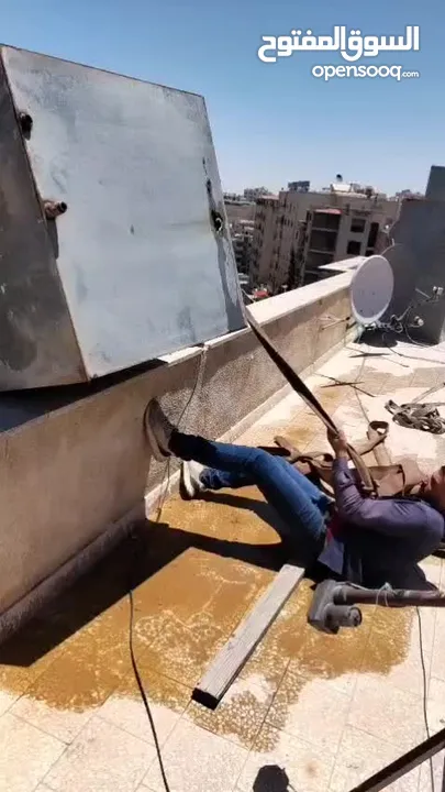 شراء تنكات وتنزيل عن الاسطح