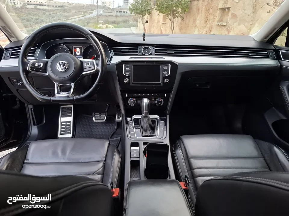 باسات R line بحالة الوكالة