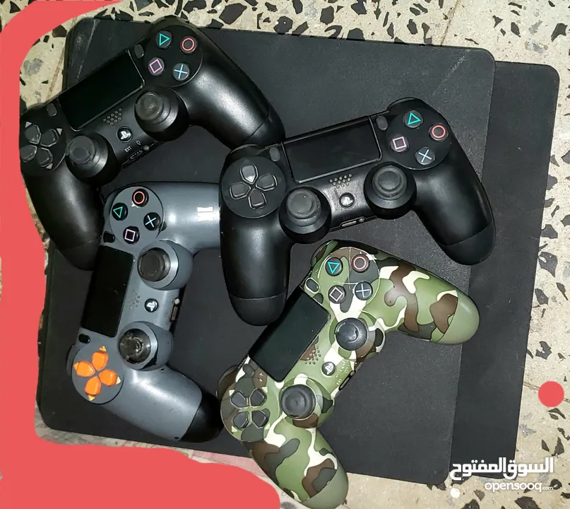 2 اجهزة بلاستيشن فور PS4 مهكر وكاله  سعر الجهاز الواحد 360$ قابل للتفاوض سعرررر عرررطه...