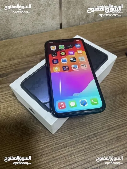 iPhone XR (128 )