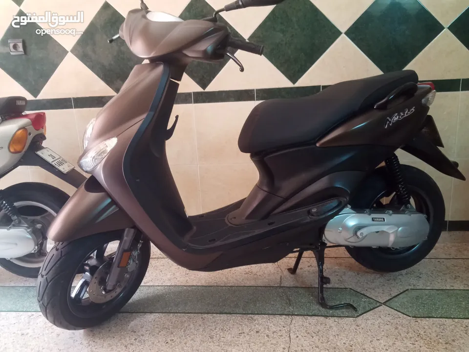 Yamaha Neos 49cc scooter