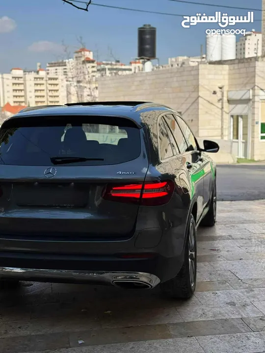 جيب مرسيدس GLC 350e هايبرد-plug in فل الفل مش ناقصو برغي