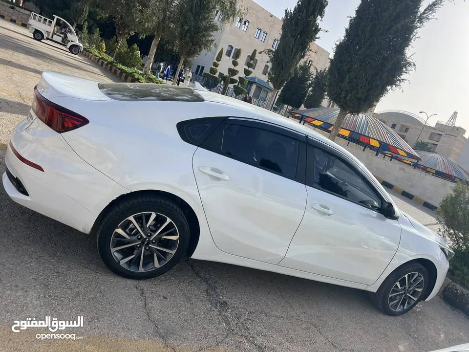 موديل 2022.  Kia. K3  كهربائيه بالكامل