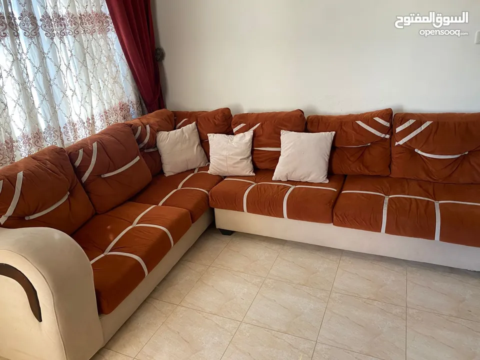 أطقم كنب بحال الوكاله