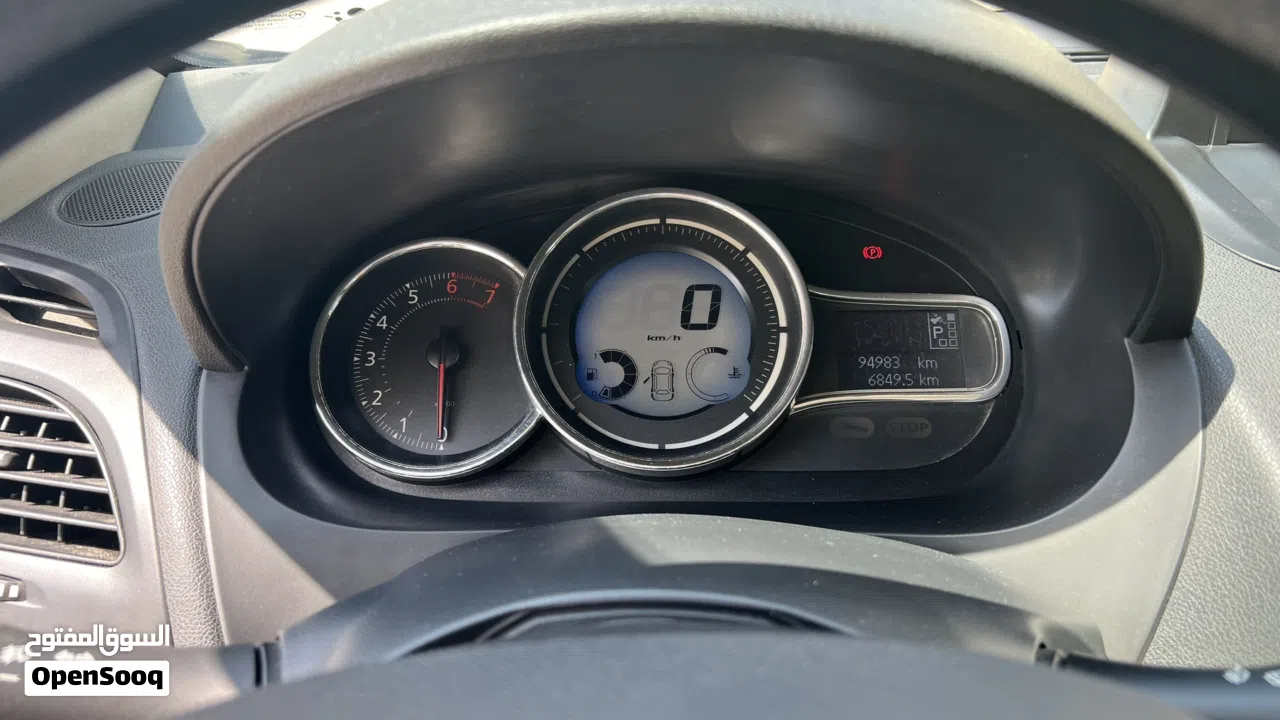 رينو فلوينس 2016 للبيع صيانه توكيل فابريكا Renault fluence 2016 agent maintained originalpaiبالكامل