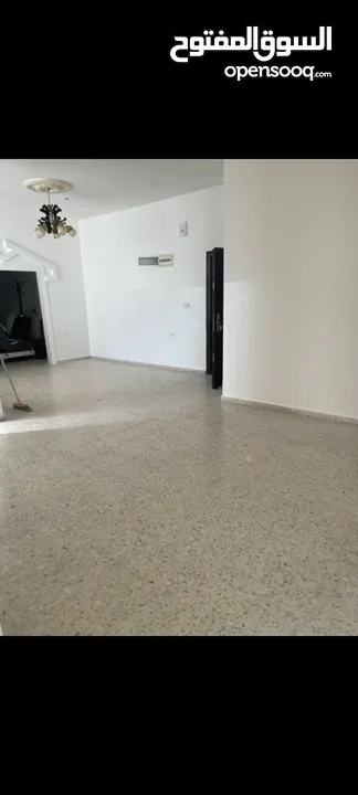 شقة للايجار قرب مستشفى الحسين.بيت جالا