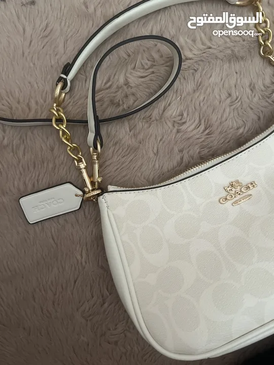 شنطة كوتش بيضا جديدة coach ماستر