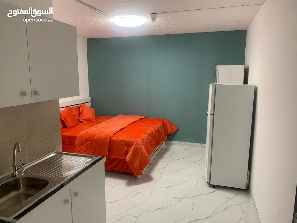Chic Studio for Rent near Emirates Tower Metro Exit 2 on Main Sheikh Zayed Road - Prime Location