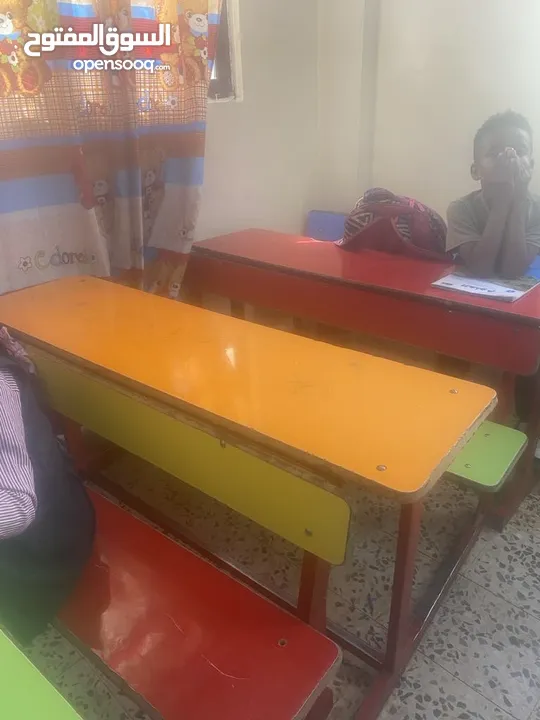 اثاث  مدرسة ورضة.  مكاتب  مستعملة