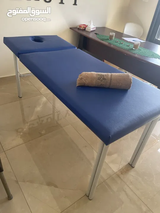 مركز تجميل للبيع