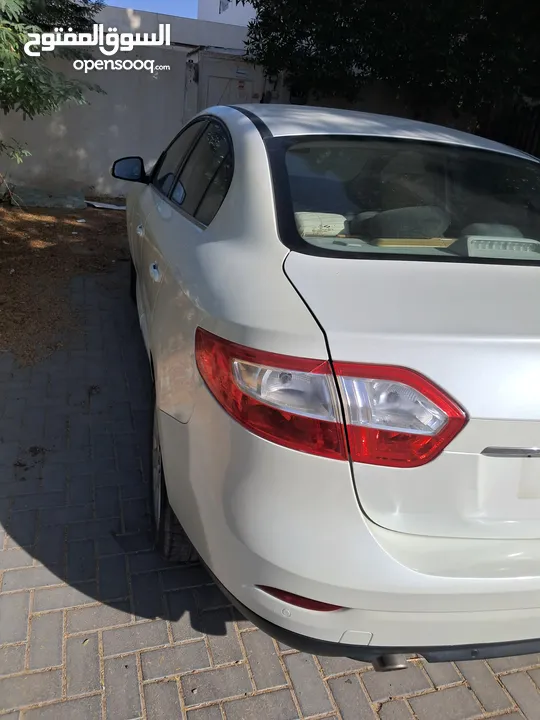 2012 Renault FLUENCE