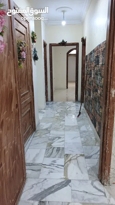 شقه للايجار في المدينه الرياضيه عمان