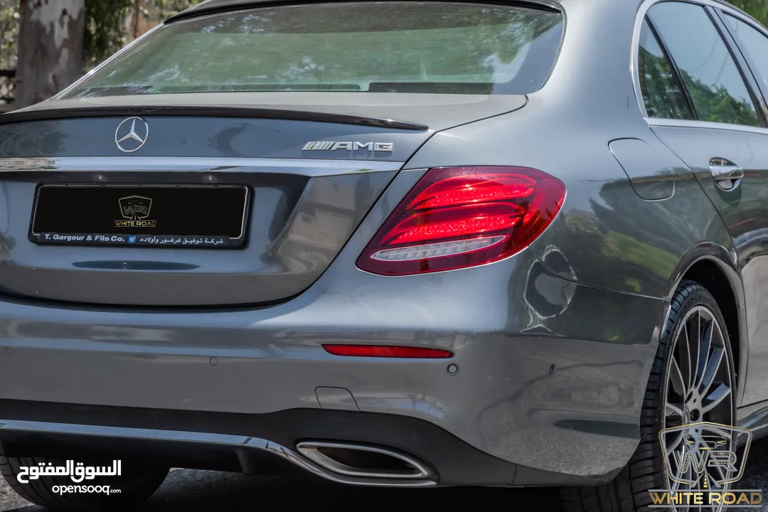 Mercedes E200 Amg kit 2017 Gasoline