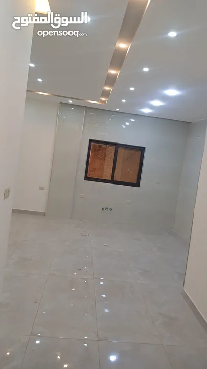 شقة لقطة للبيع