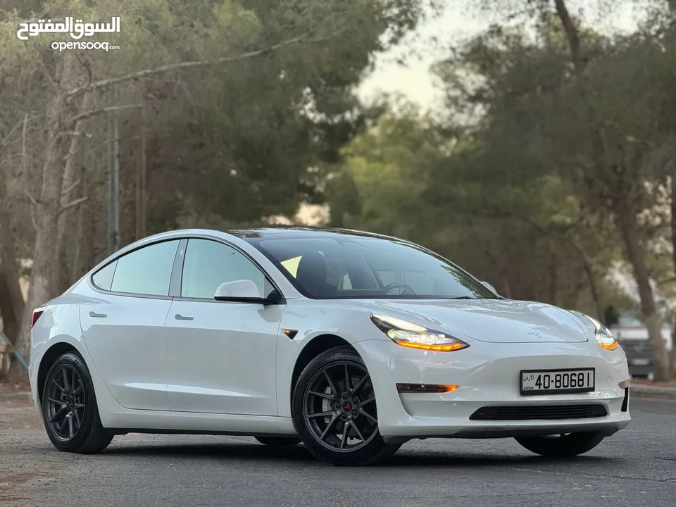 Tesla model3 2023