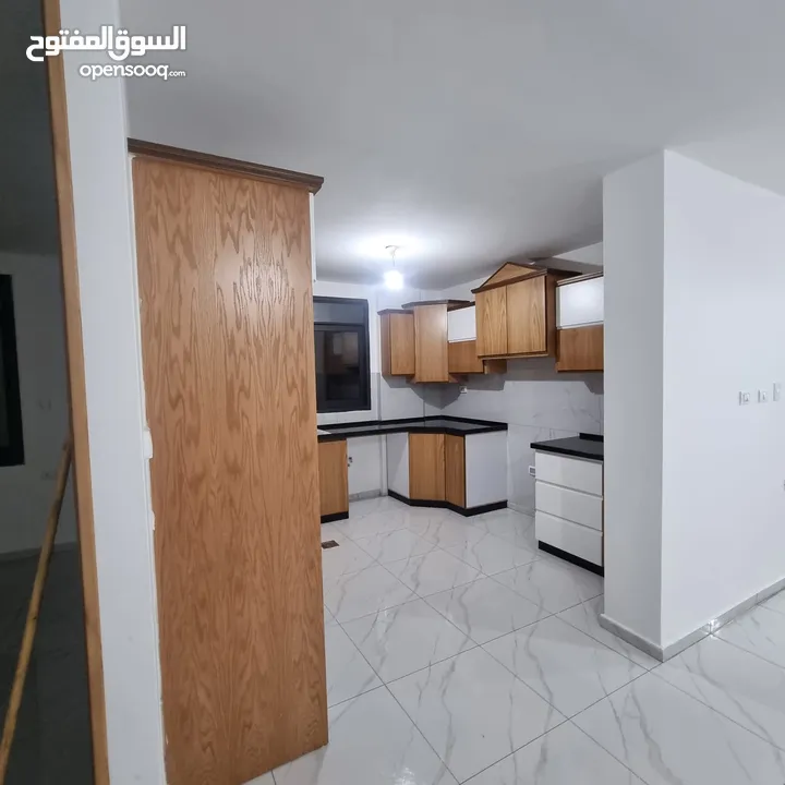 شقة 150 متر للبيع تشطيب سوبر مقابل ديوان الموظفين