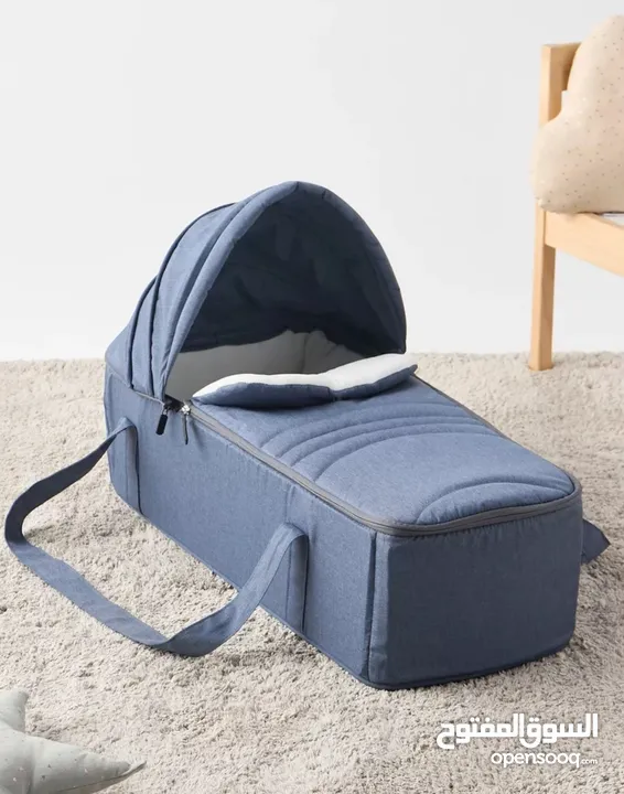 Bassinet + Carry cot + Baby carrier