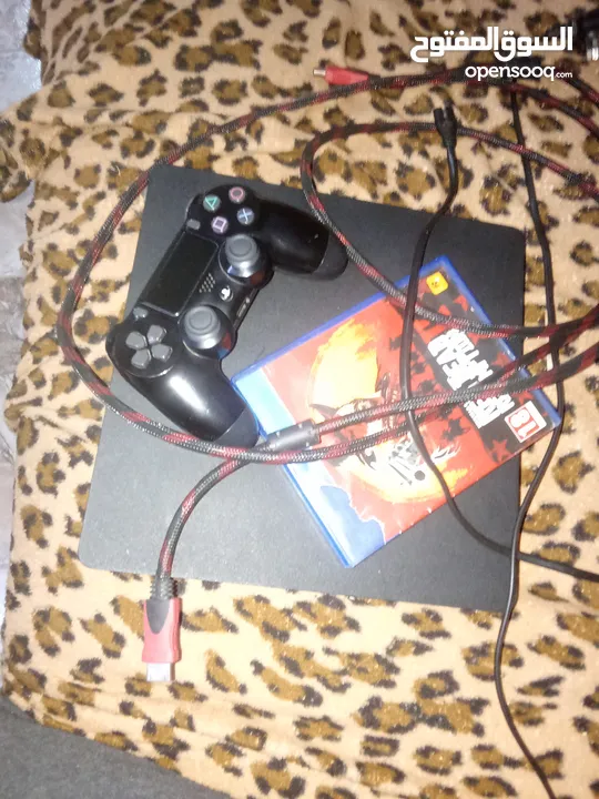 للبيعps4slim مستعمل شهرين